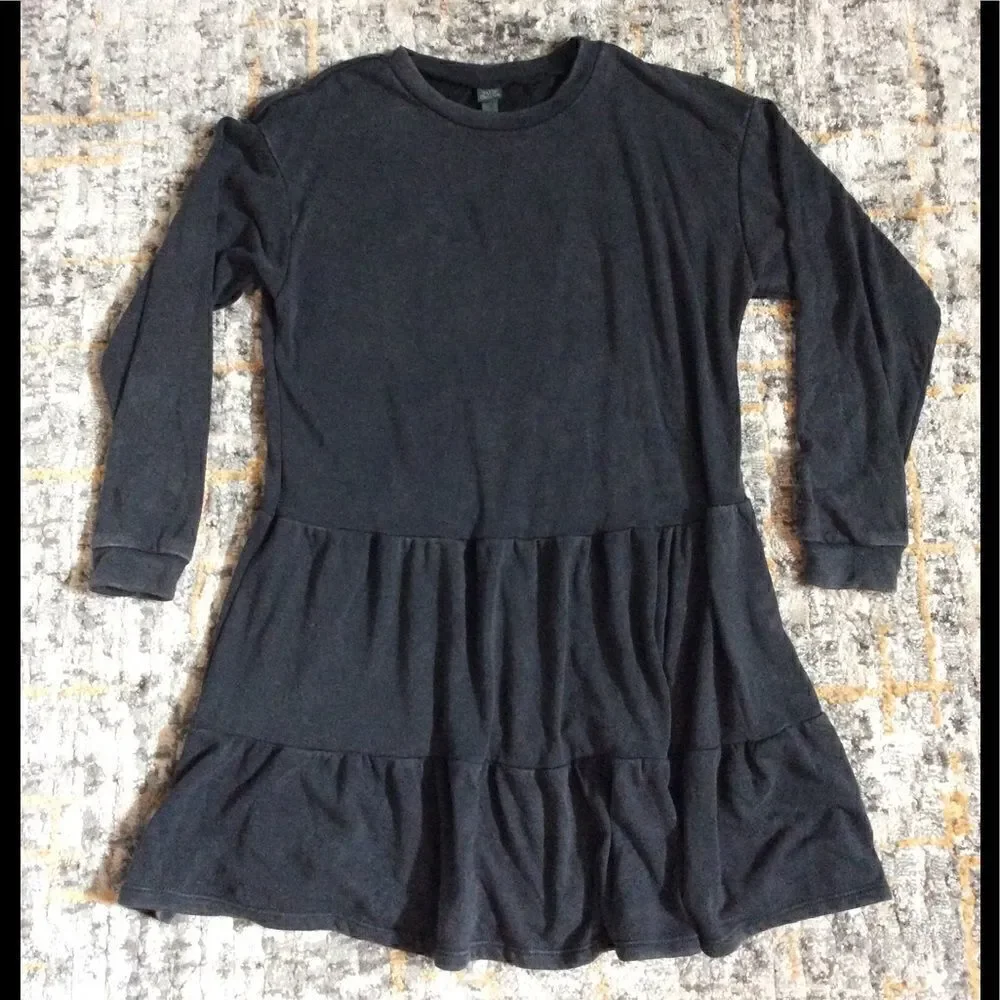 BUNDLE OF 2 WILD FABLE SWEATSHIRT DRESSES! SIZE S